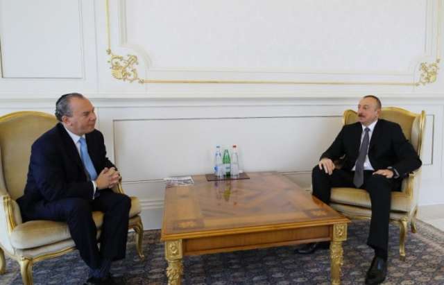 President Aliyev receives head of Foundation for Ethnic Understanding
