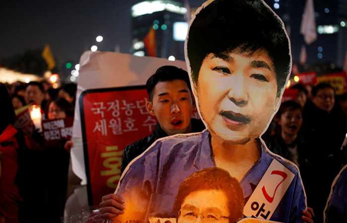 Seoul police raid those responsible for rally against President impeachment