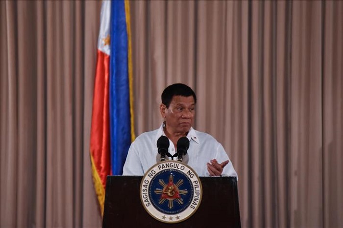 Le président philippin désire bâtir des alliances avec les Russes et les Chinois