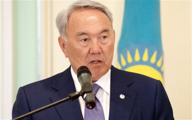 Kazakh president offers condolences to President Aliyev