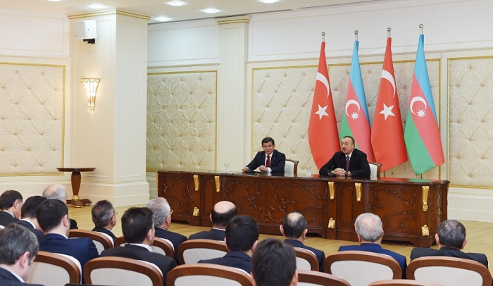 Azerbaijani president, Turkish PM make press statement - PHOTOS