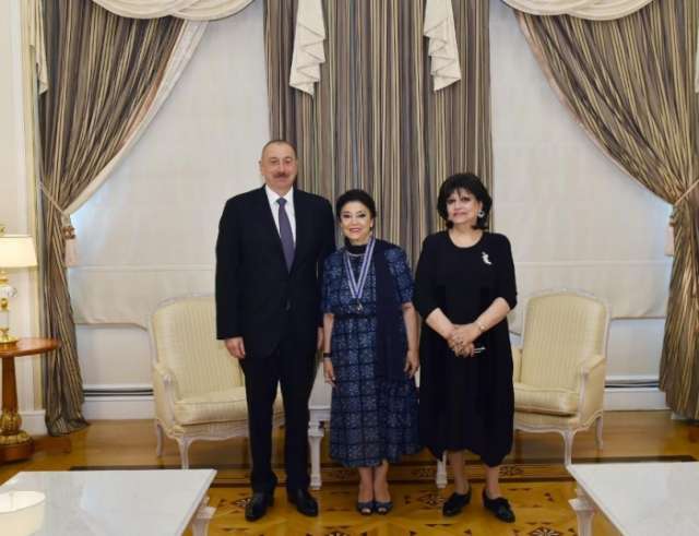 Ilham Aliyev presented “Istiglal” Order to People`s Artist Fidan Gasimova