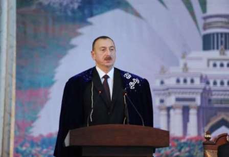 İlham Əliyevə Fəxri Doktor diplomu verildi