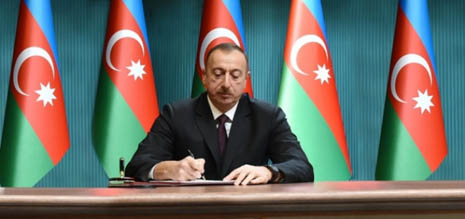 President Ilham Aliyev decorated military servants