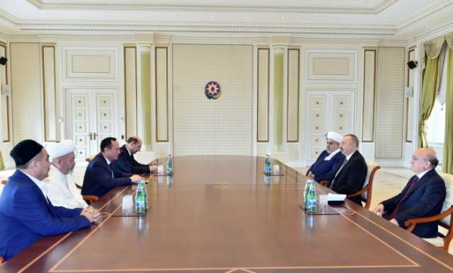 President Ilham Aliyev receives Uzbek delegation