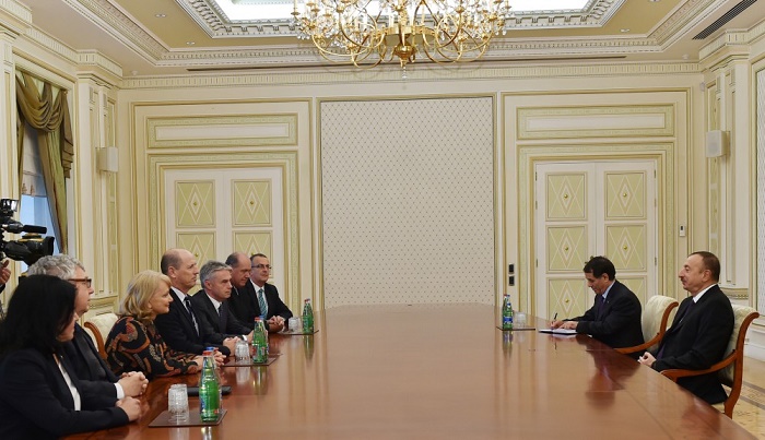 President Aliyev receives delegation of Australian parliamentarians