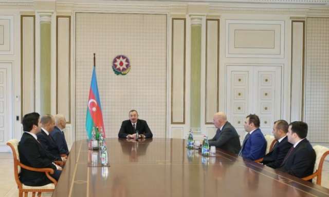 Azerbaijani president meets winners of European Team Chess Championship
