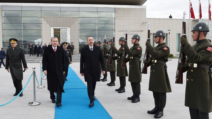 President Ilham Aliyev ends his visit to Turkey