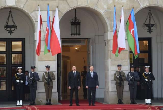 Official welcome ceremony held for Ilham Aliyev in Warsaw 
