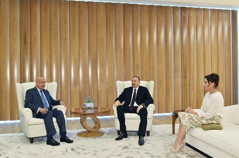 Azerbaijani president and his spouse meet with ISESCO director general