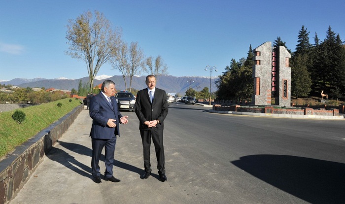 President Ilham Aliyev reviews the expansion of Yevlakh-Balakan highway