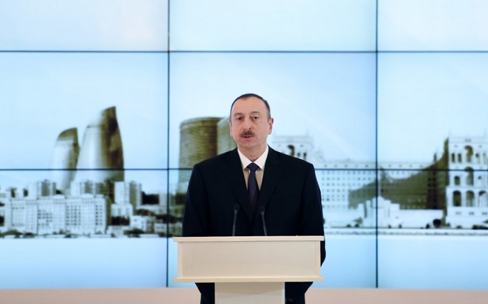  Ilham Aliyev el presidente de Azerbaiyán  participó en el foro en Alemania