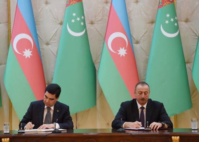 Arrancó la ceremonia de la firma de los documentos azerbaiyano-turkmenos -FOTO