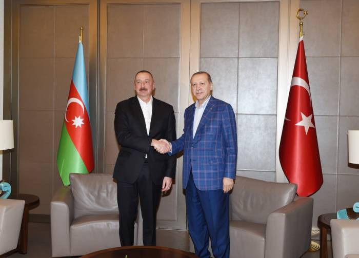 Ilham Aliyev ha discutido el asunto de Nagorno-Karabaj con Erdogan- FOTOS (RENOVADO)