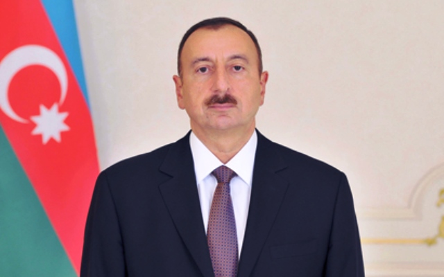Ilham Aliyev bei der Eröffnung des “Veterinär Stadt“ 