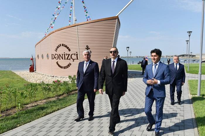 Azerbaïdjan: Ilham Aliyev visite l’arrondissement de Pirallahy