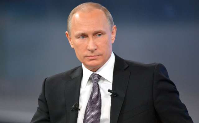 Putin: KTMT ölkələrində “rəngli inqilablar"a yol verməyəcəyik