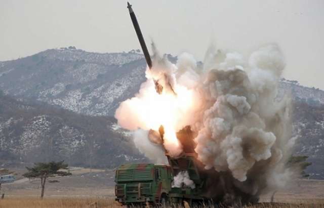 Pyongyang lanza cuatro misiles balísticos en dirección al mar del Este