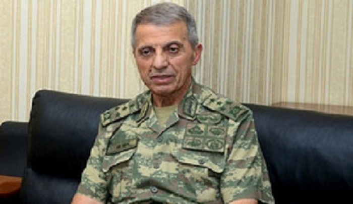 El general turco se encuentra de visita en Azerbaiyán