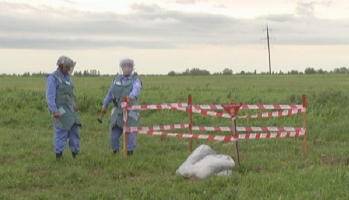 139 munitions non explosées et 5 mines antipersonnel détectées dans les villages frontaliers azerbaïdjanais