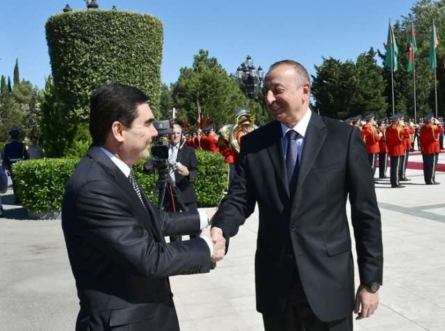 Official welcome ceremony held for Turkmen president in Baku - PHOTOS
