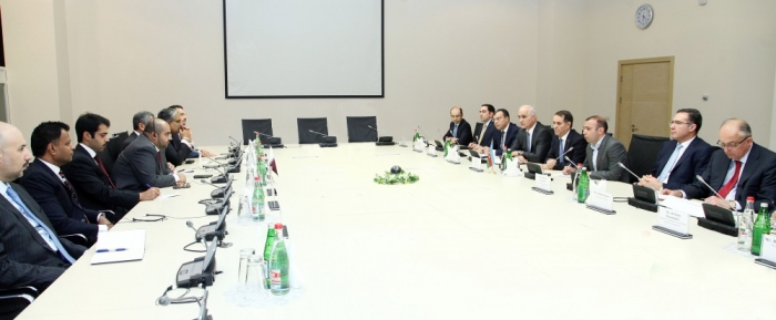 Azerbaijan, Qatar discuss establishment of joint investment fund
