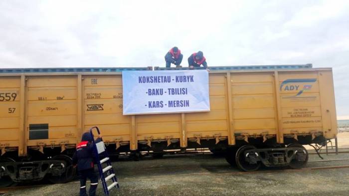 Le premier train parti sur BTK est arrivé à Kars