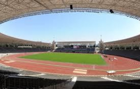 Respublika stadionun qazonu 25 karvanla gətirildi