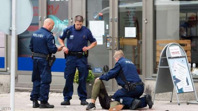 الشرطة الفنلندية "متأكدة" من هوية منفذ عملية الطعن