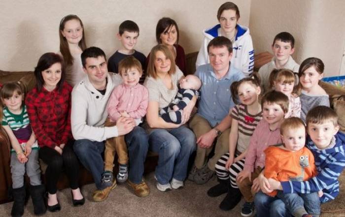 La famille la plus nombreuse du Royaume-Uni compte désormais 20 enfants