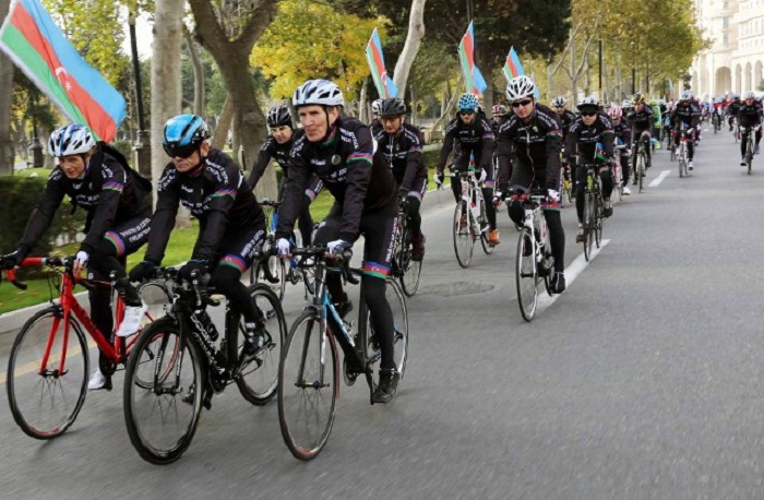 Der Minister nahm an der Radtour teil