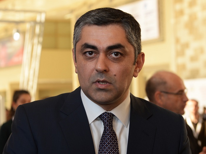 Yeni nazir əhalinin problemlərini araşdırır