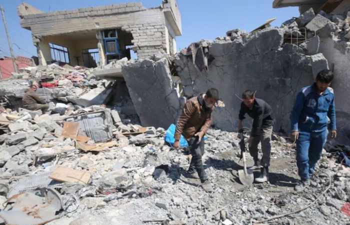 Recuperan 112 cuerpos del lugar del bombardeo en Mosul