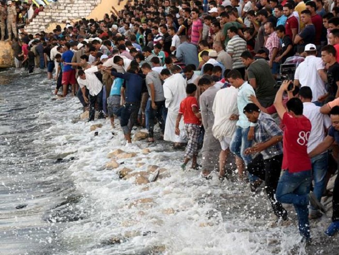 Mediterranean death toll tops record 5,000 this year - UN 