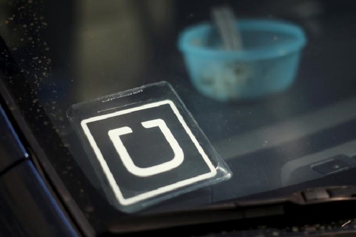  Toyota steigt bei Fahrdienst Uber ein - VW nimmt Rivalen