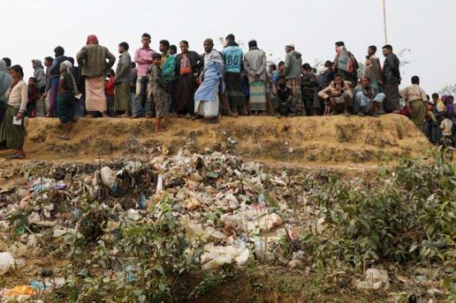 More Rohingya flee Myanmar as Bangladesh prepares to start repatriation
