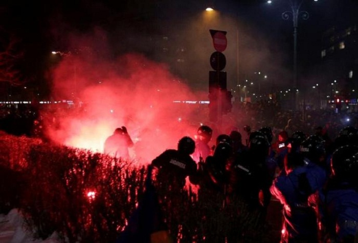 Romanian minister resigns after anti-graft protests 