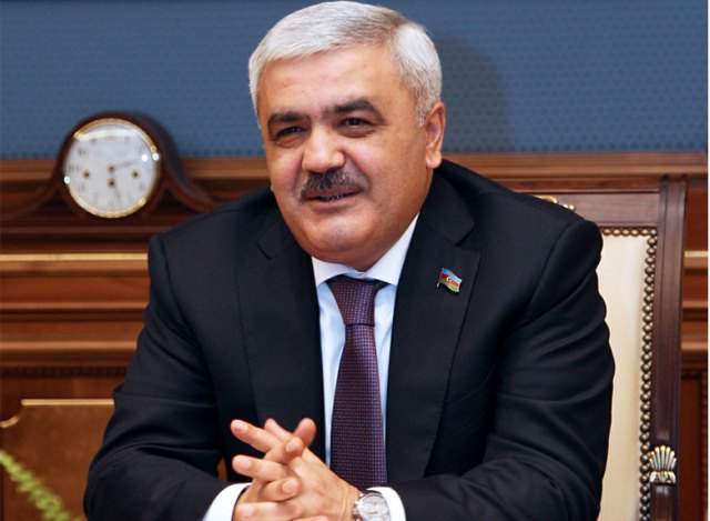 Rövnəq Abdullayevin namizədliyi təsdiqləndi 