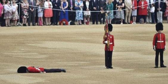 Guardsman collapses during Trooping of the Colour parade at Queen`s 90th birthday celebrations