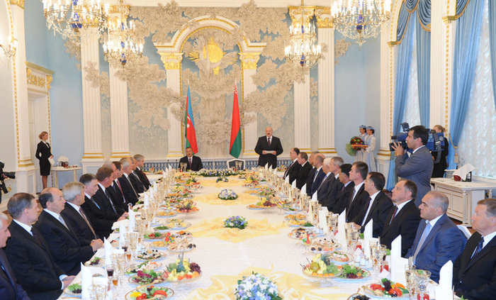 President Ilham Aliyev hosted official dinner reception in honor of Belarus President