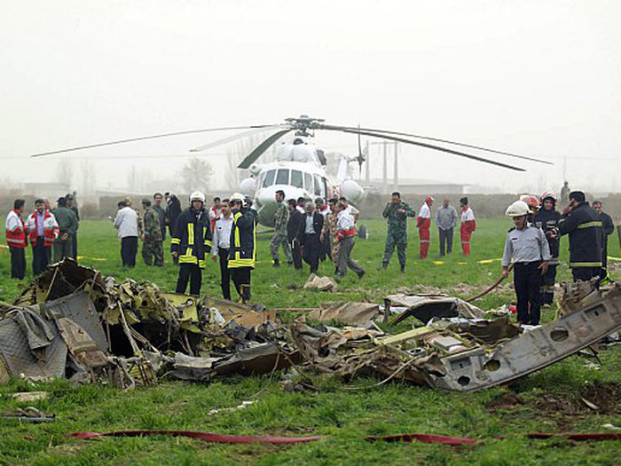 10 die in medicopter crash in southern Iran 