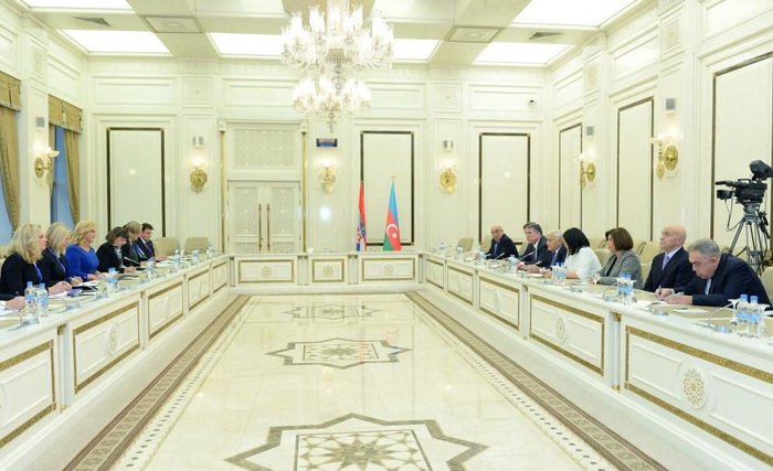 Croatian president meets Azerbaijani parliament speaker
