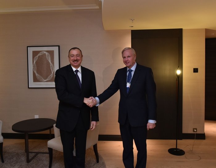 President Aliyev met with BP Chief Executive Officer