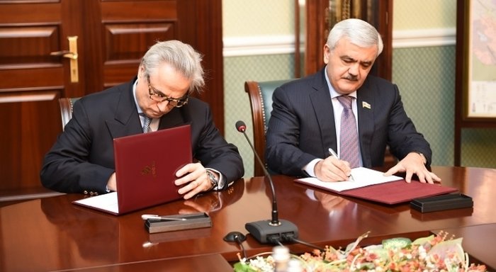 SOCAR inks deal with Canada