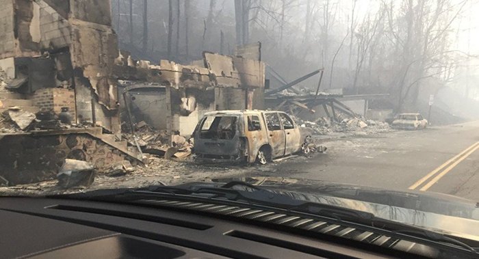 Death toll rises from wildfires in resort areas in US State of Tennessee