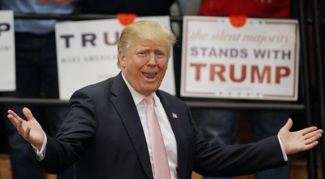 Des républicains demandent l`arrêt du financement de la campagne de Trump