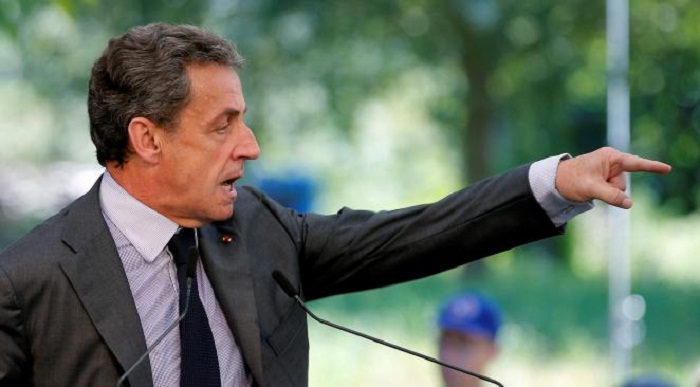 Sarkozy prêt à changer la constitution pour interdire le burkini