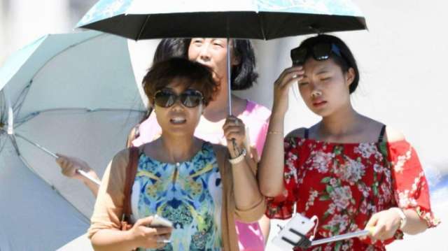 اليابان.. الحرارة العالية تقتل 6 أشخاص وتصيب 7680
