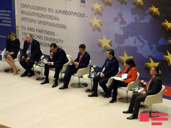 Samed Seyidov:¨Azerbaiyán garantiza la seguridad enérgica de Europa ¨