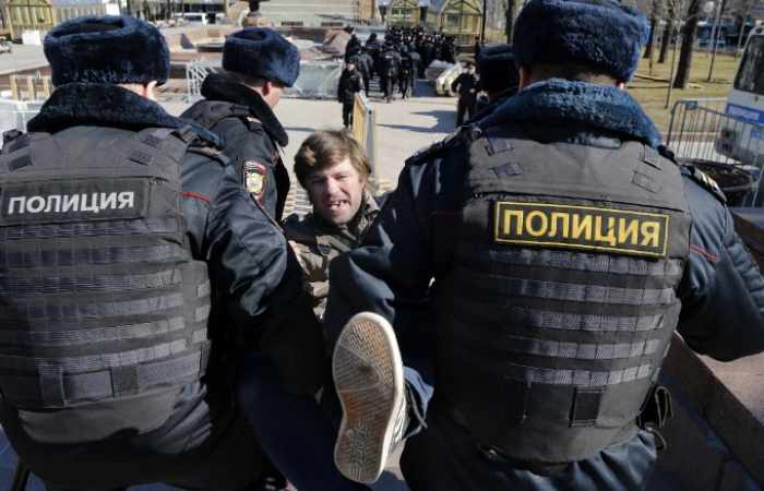 Cientos de detenidos en protestas anticorrupción en Rusia, según reportes